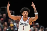 Report: UConn junior Jaylin Stewart is entering transfer portal