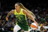Gabby Williams and the Seattle Storm easily defeat the Connecticut Sun
