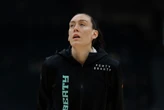 UConn great Breanna Stewart dealing with injury, won't play against Sun