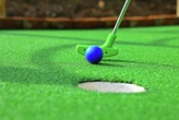 New dinosaur-themed miniature golf course opens in Connecticut