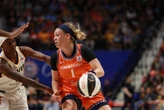 Rachel Banham makes WNBA history, Sun defeat Phoenix Mercury
