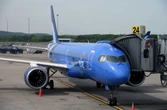 Flight attendants at popular CT airline vote to join union