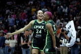 UConn great Napheesa Collier puts up 32 points in return from injury