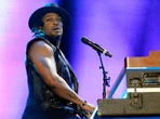 D’Angelo, Grammy-winning R&B singer who became an icon with ‘Untitled (How Does It Feel),’ dies