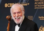 Actor Dick Van Dyke sings 'Happy Birthday' to Connecticut fan for his birthday