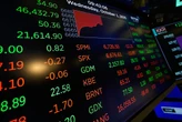 Asian shares track Wall St's rise as tech shares advance and investors shrug off the US shutdown