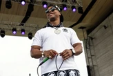 Rapper Lupe Fiasco stops in New Haven for Frank Pepe, Modern Apizza