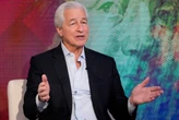 JPMorgan logs Q1 profit of $14.6 billion as CEO warns of uncertainty over global trade, other events