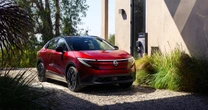 Tough Choice: Nissan’s 2026 Leaf Launches Cheap, but 2025 Unit Are Huge Bargains