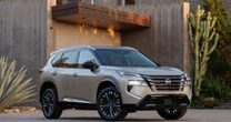 Nissan Plans Rogue-based Infiniti Crossover, but There's a Catch