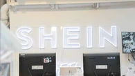 "Prix à perte" : pourquoi l'installation de boutiques Shein en France fait-elle si peur ?