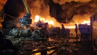 "Les rues étaient toutes blanches" : les images de l'incendie d'une usine de traitement des déchets dans le Maine-et-Loire