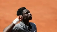 "Un garçon qui n'a pas peur de l'affrontement" : le jeune espoir du tennis Moïse Kouame fait sensation à Roland-Garros