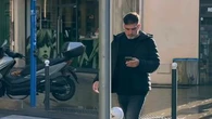 "J'ai failli me faire renverser" : ce dispositif de sécurité routière qui freine les "zombies" du smartphone à l'étranger