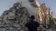 "Une attaque massive" : au moins neuf morts et des dégâts considérables après des frappes de missiles sur Kiev