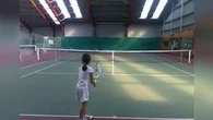 Les images de Loïs Boisson, 6 ans, et déjà une championne sur le court
