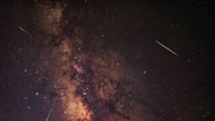 Elles nous fascinent depuis la nuit des temps : que sont réellement les étoiles filantes ?