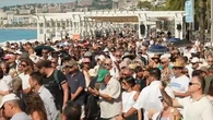 "On a tous la même tristesse, le manque, la colère aussi" : à Nice, une marche blanche dix ans après l'attentat meurtrier