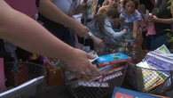 Grande braderie au parc Astérix : les invendus des boutiques depuis 1989 proposés à prix cassés