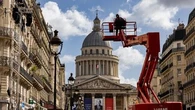 Robert Badinter au Panthéon : ces 5 objets qui seront déposés dans son tombeau