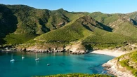 Incontournables, sauvages ou confidentielles... découvrez notre sélection des 10 plus belles plages de Corse