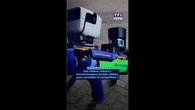 Coupe du Monde : les supporters sont-ils surveillés par ces robots-chiens ?