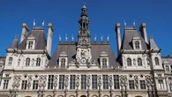 "Les personnes sont épuisées" : la situation des migrants installés devant la mairie de Paris "se dégrade"