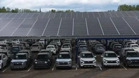 Les parkings de plus de 10.000 m² doivent être équipés d'ombrières photovoltaïques dès ce mercredi... et beaucoup sont en retard