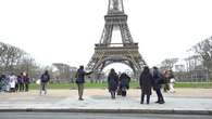 Trois employés passent quatre heures bloqués dans un ascenseur de la tour Eiffel en pleine nuit