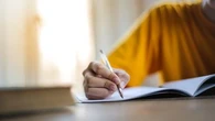 Impôts 2025 : peut-on déclarer les frais de scolarité des années précédentes ? "Il faut expliquer ces oublis"