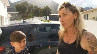 "Ça me rend complètement folle" : une invasion de chenilles Bombyx empoisonne le quotidien dans ce village corse