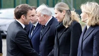 Crise politique : Emmanuel Macron a reçu Yaël Braun-Pivet et Gérard Larcher à l'Élysée