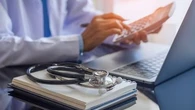 "Cinq euros, ce n'est pas énorme" : comment les médecins sont récompensés quand ils incitent un patient à la prévention