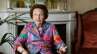 Mort de l'infirmière héroïne Geneviève de Galard : Macron rend hommage à "l'Ange de Diên Biên Phù"