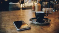 Je me suis fait voler mon téléphone sur la table d’un restaurant : que faire ?