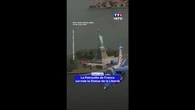 États-Unis : la Patrouille de France survole la Statue de la Liberté