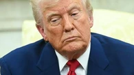 "J'espère une journée productive" : Trump annonce qu'il va s'entretenir lundi avec Poutine puis Zelensky