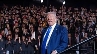 Avant le conclave, Donald Trump publie un portrait de lui grimé en pape