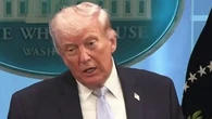 "Trump se dégonfle toujours" : Iran, taxes douanières... Comment le président américain pratique la diplomatie par les menaces et les ultimatums