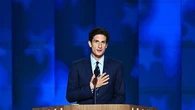"Trump est un homme dangereux" : Jack Schlossberg, le petit-fils de JFK, se lance en politique