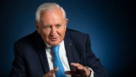 Enquête ouverte après un accident impliquant un motard et la voiture de fonction de Jean-Pierre Raffarin
