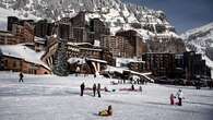 L'Europe veut retirer le bois des façades : en Haute-Savoie, la station de ski d'Avoriaz déplore 