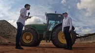 EXCLUSIF - Concurrence avec l'Inde, emplois, présidentielle 2027... Le patron de Michelin, Florent Menegaux, se confie à TF1