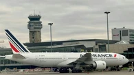 Épidémie d'Ebola : un vol Paris-Détroit fait escale à Montréal pour débarquer un passager congolais