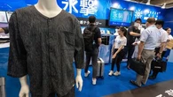 Finis les auréoles de transpiration et le tissu qui colle à la peau : les t-shirts du futur seront rafraîchissants