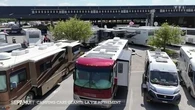En route : les accros du camping-car géant