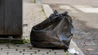 J'ai reçu à tort une amende de 500 euros pour un dépôt d'ordures dans la rue, puis-je contester ? Le 13H à vos côtés