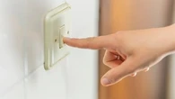 L'installation électrique de ma nouvelle maison a une grosse anomalie, puis-je attaquer le vendeur ? Le 13H à vos côtés