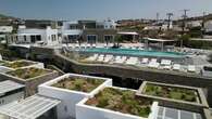 Hôtels de luxe, plages privatisées... La Grèce se tourne vers le tourisme haut de gamme