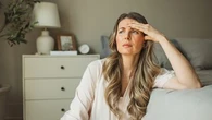 Le "brain fog", ce symptôme méconnu de la ménopause qui impacte la vie des femmes